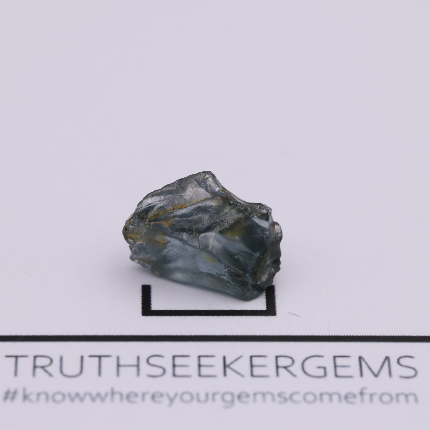Spinel 0.88 g