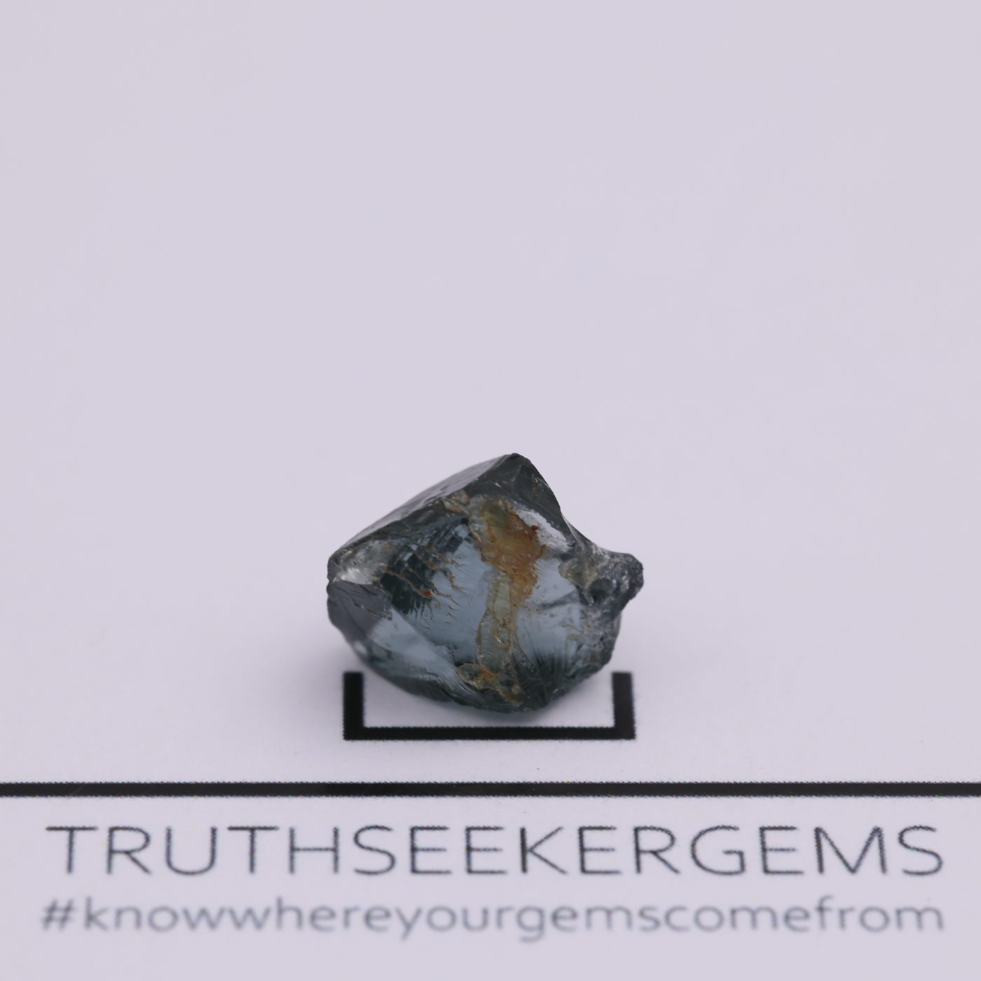 Spinel 0.91 g
