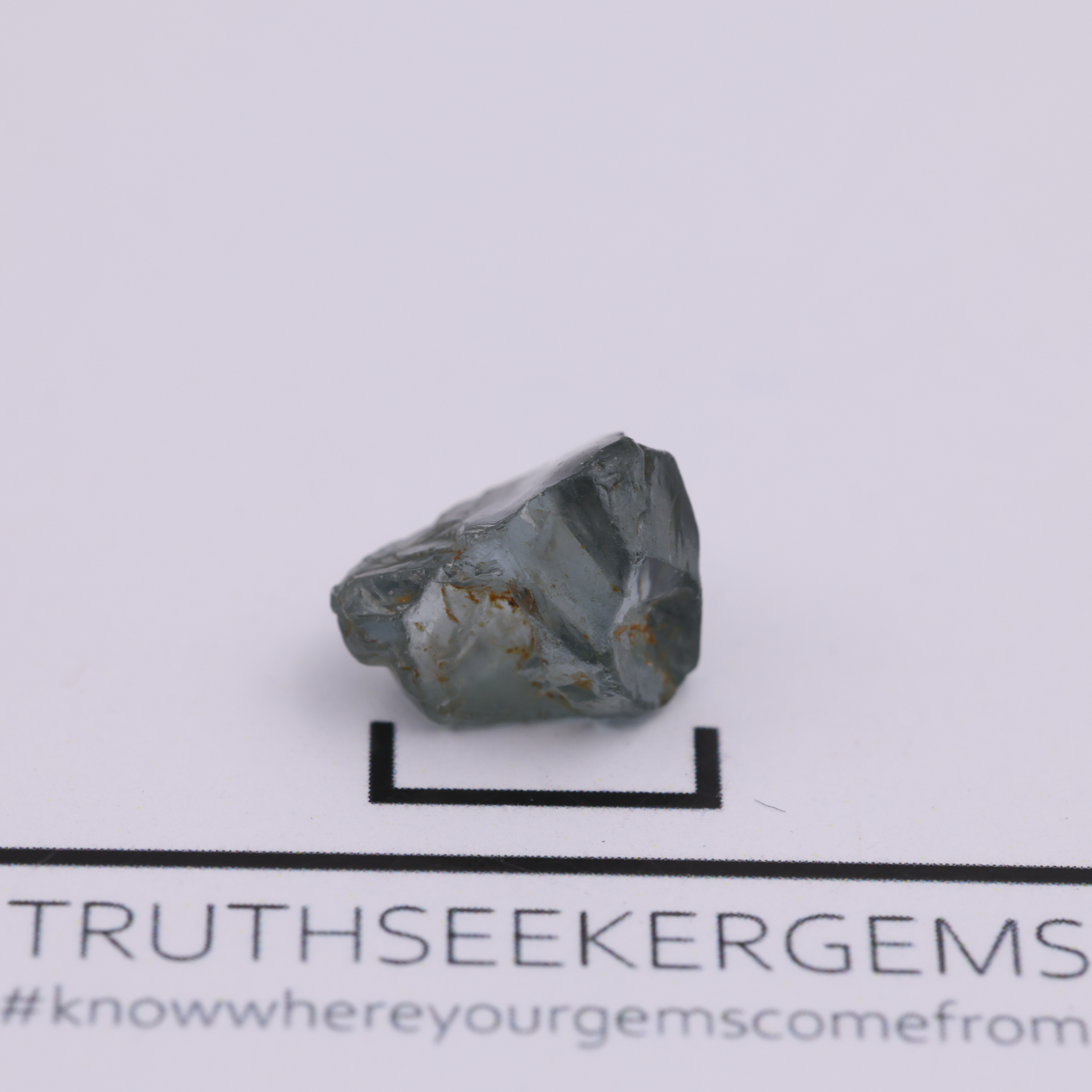 Spinel 0.98 g