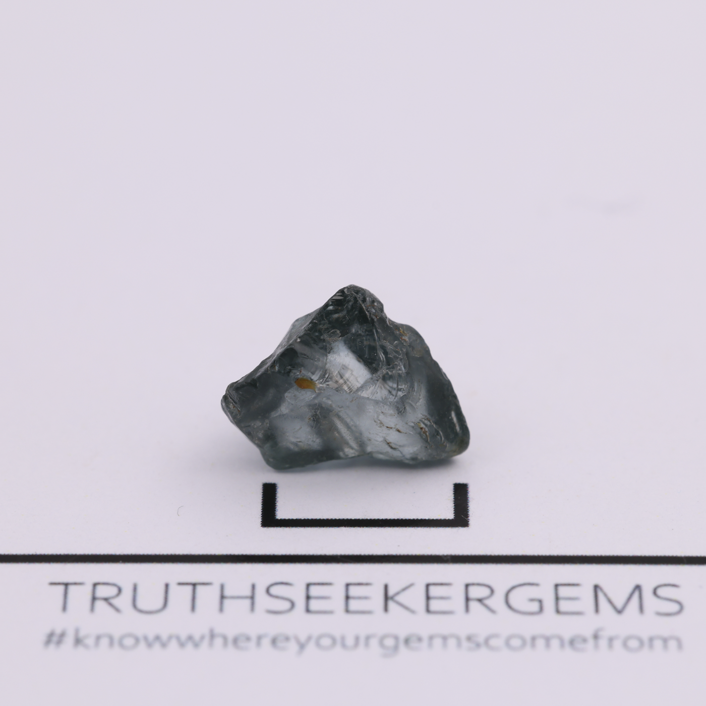 Spinel 0.96 g