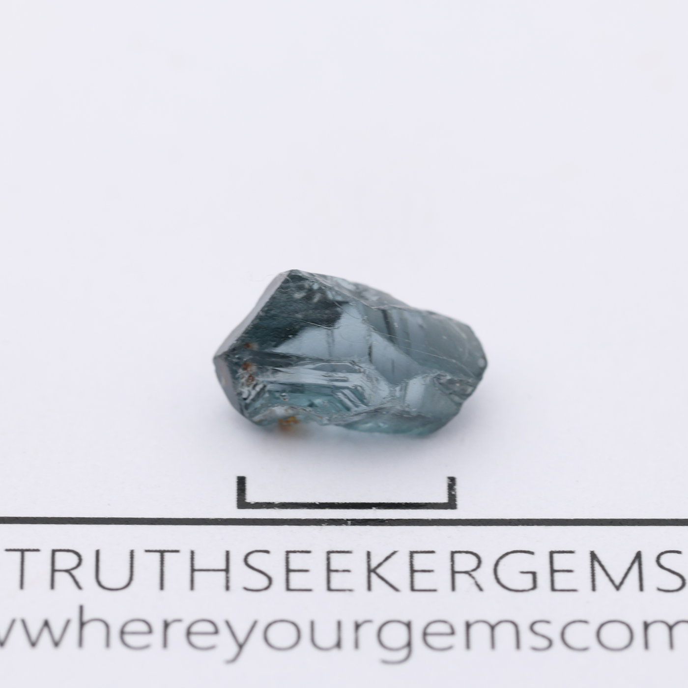 Spinel 0.94 g