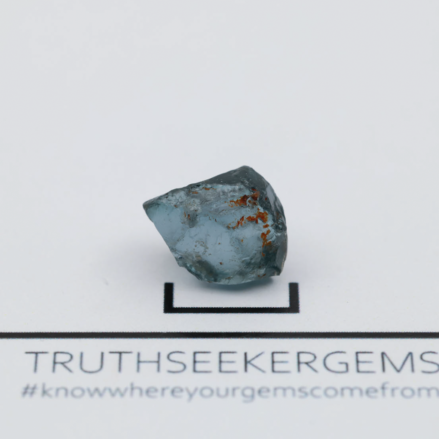 Spinel 0.90 g