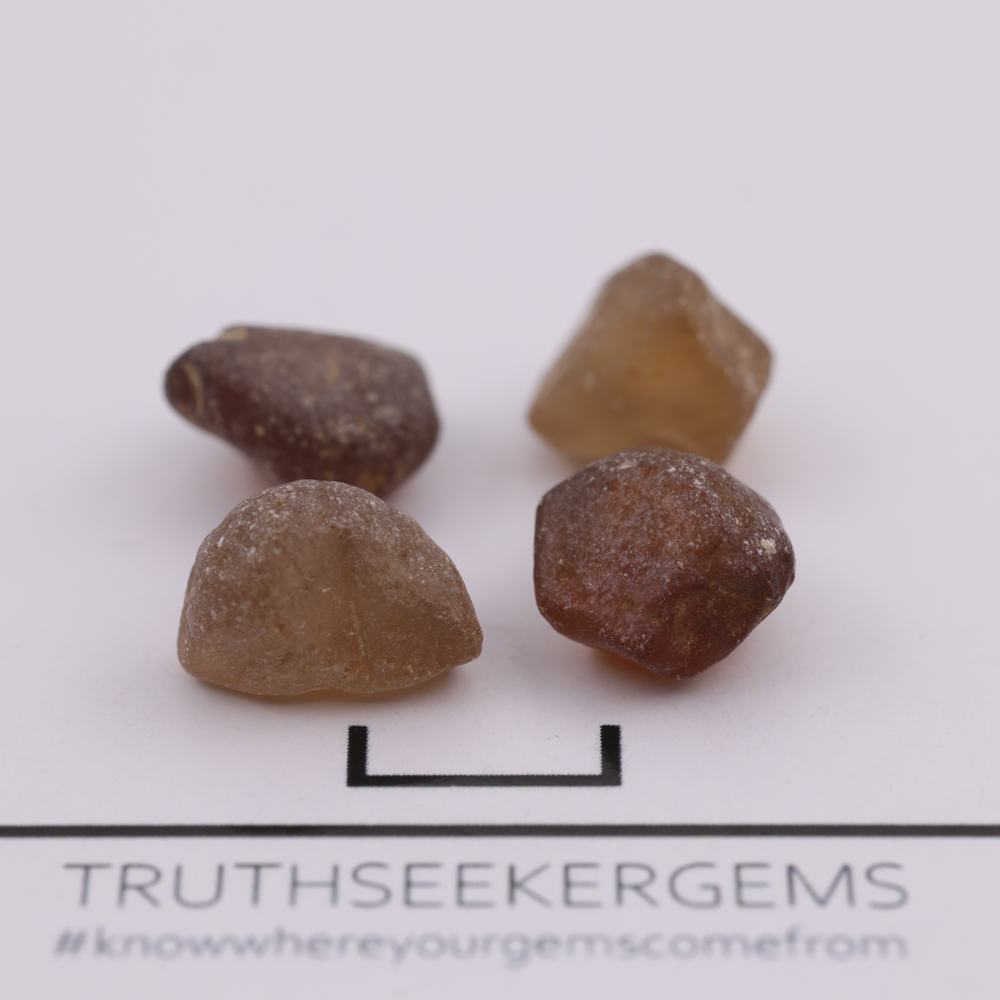 Zircon 5.70 g