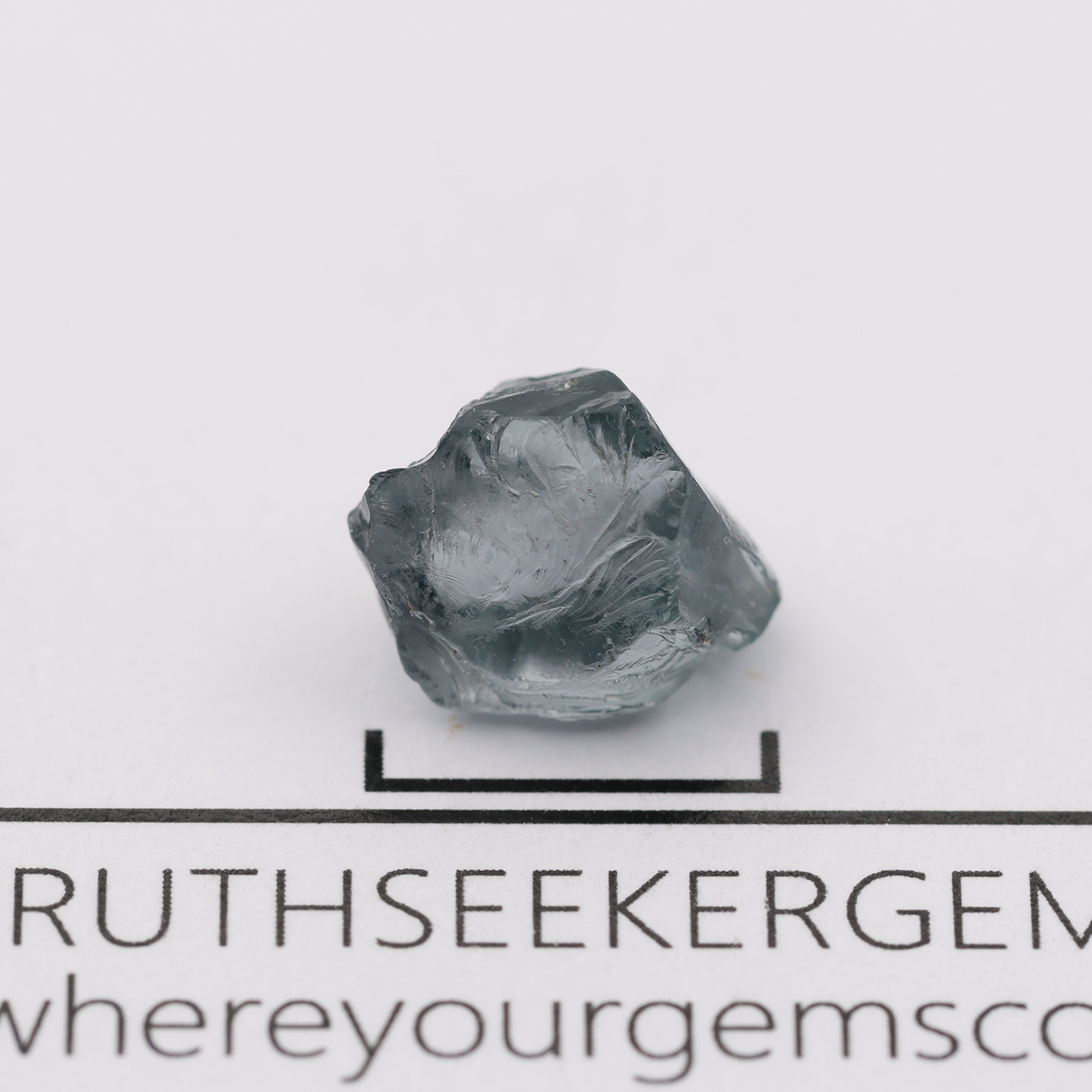 Spinel 0.90 g