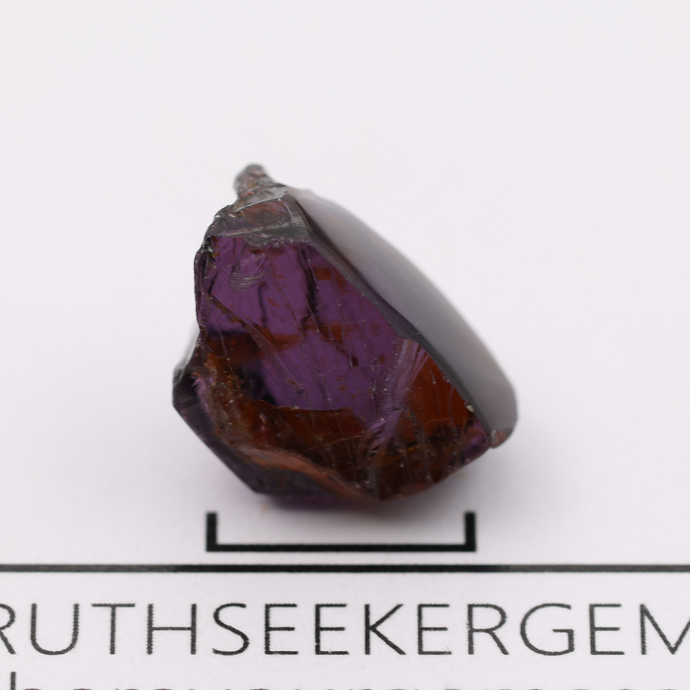 Spinel 2.03 g