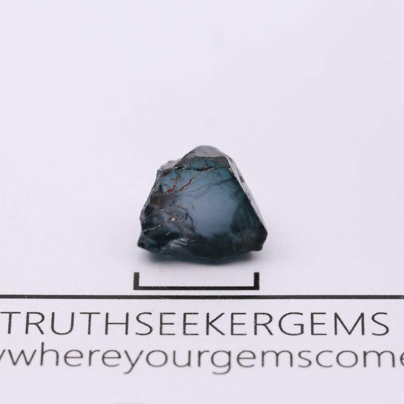 Spinel 0.99 g