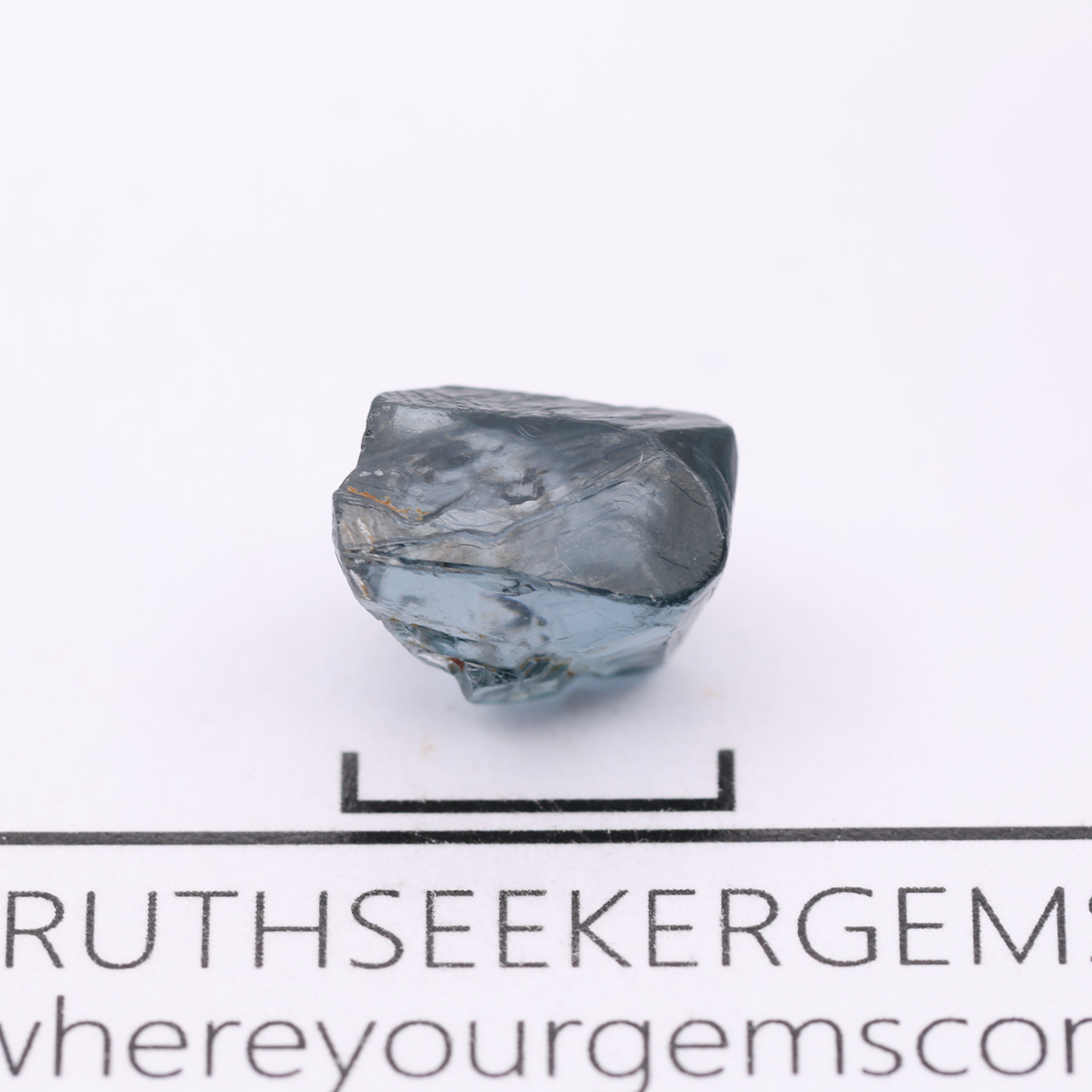 Spinel 1.04 g