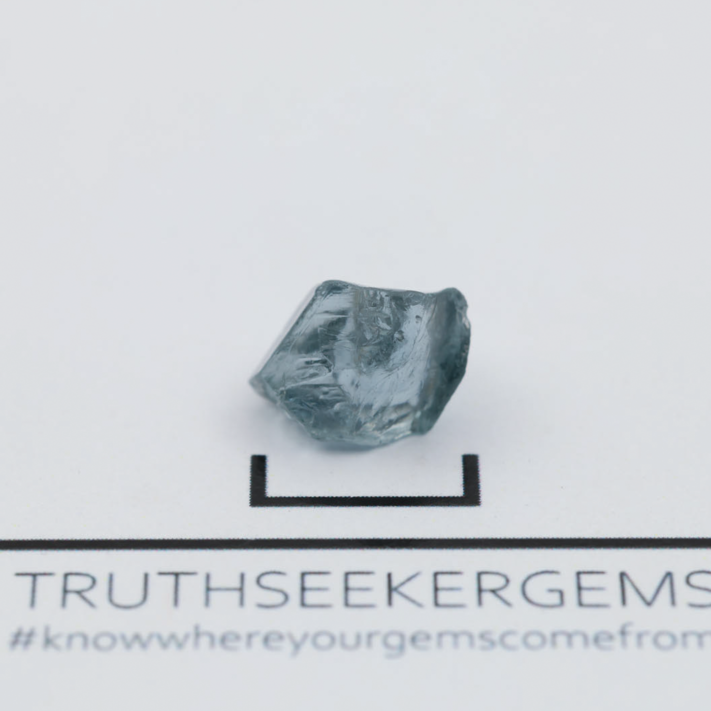 Spinel 0.76 g