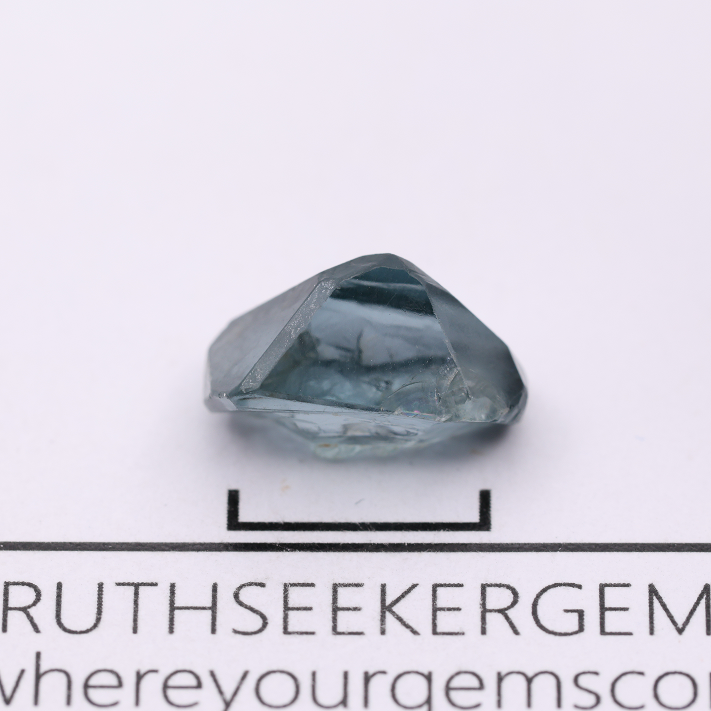 Spinel 1.02 g