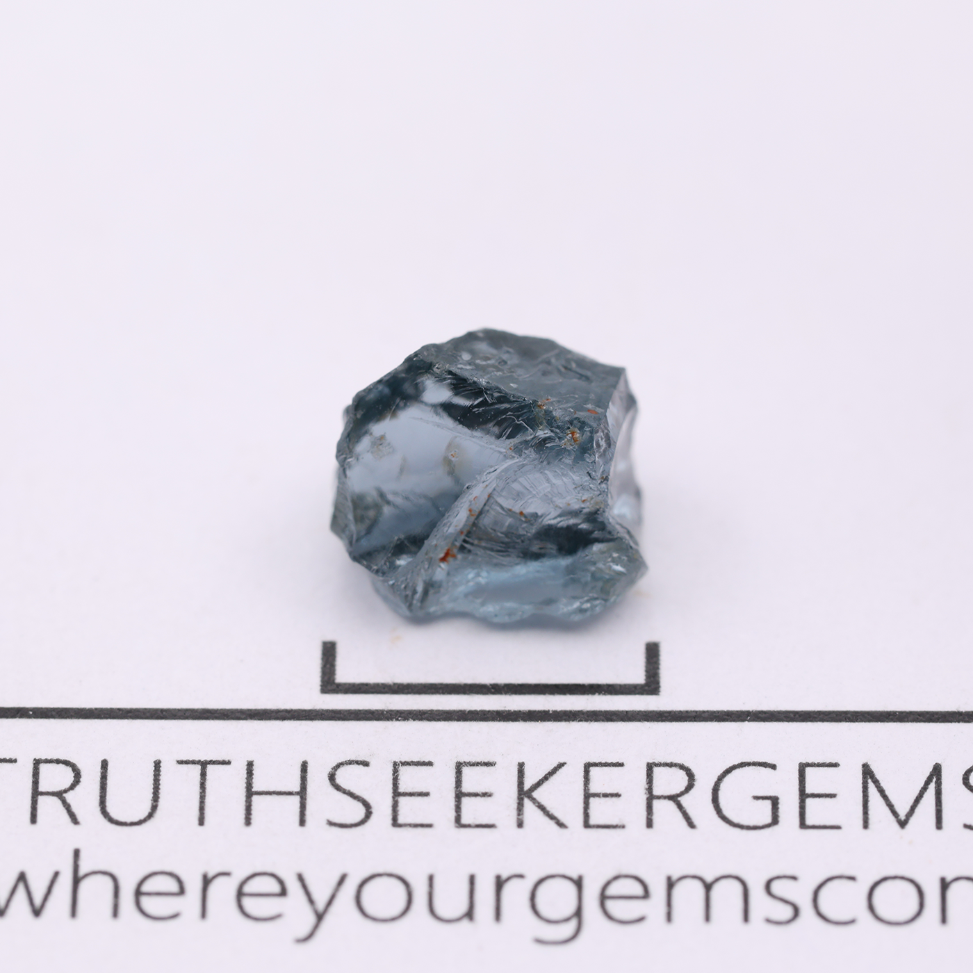 Spinel 0.83 g