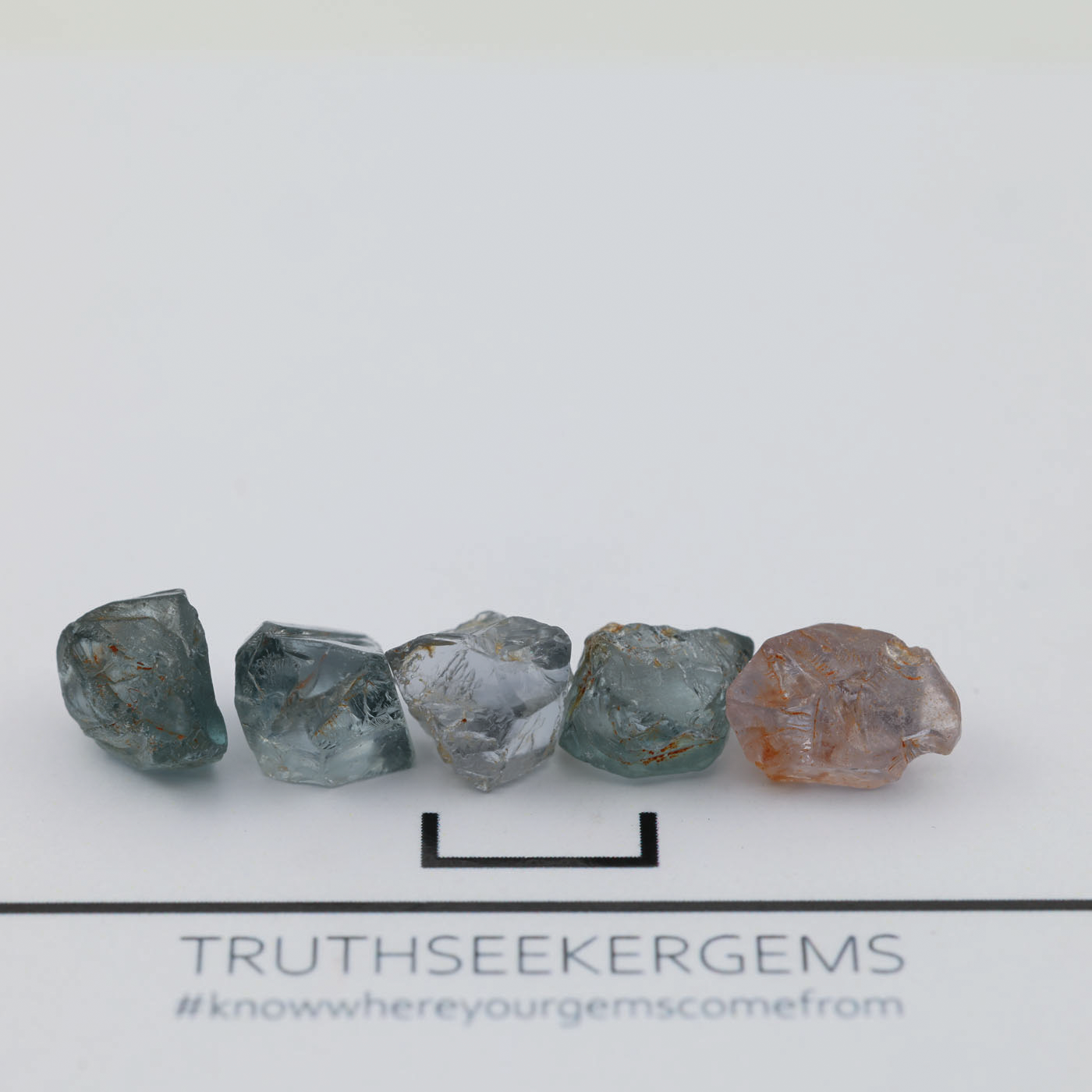 Spinel 3.16 g